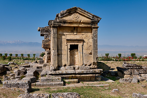nothern necropolis in Greek Hierapolis