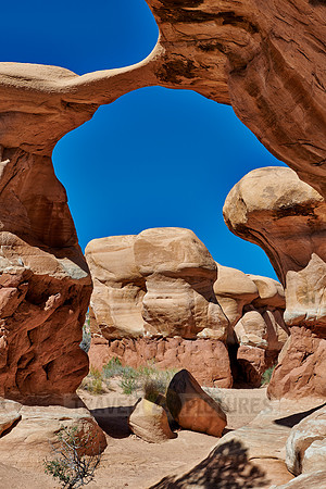 Metate Arch in Devils Garden