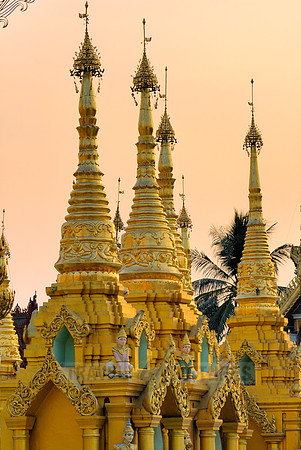 SHWEDAGON PAGODA