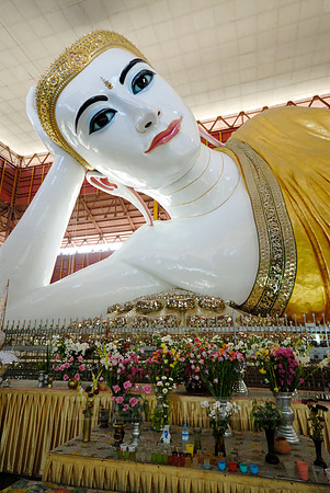 lying reclining Buddha, Yangon