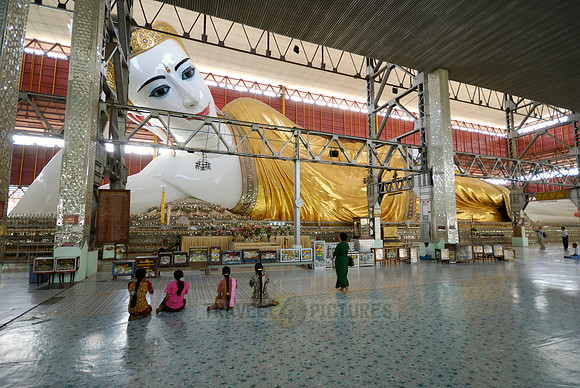 lying reclining Buddha, Yangon