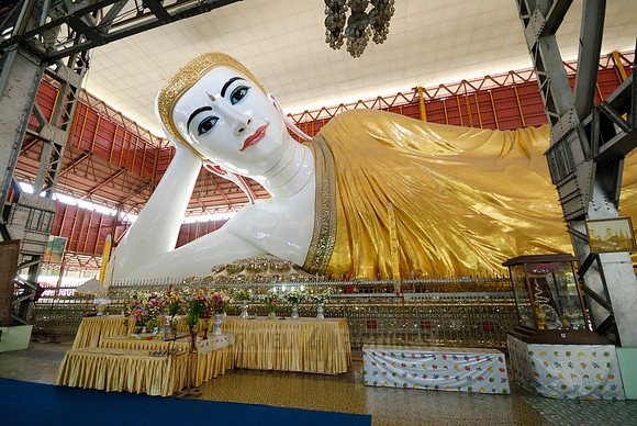 lying reclining Buddha, Yangon