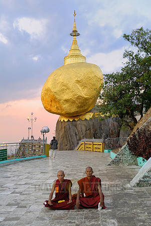 golden rock, Kyaikhtiyo Pagoda