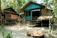 village near Kyaikhtiyo