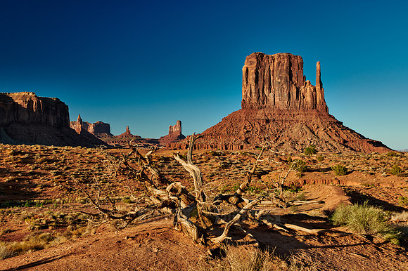 The West Mitten Butte in Monument Valley
