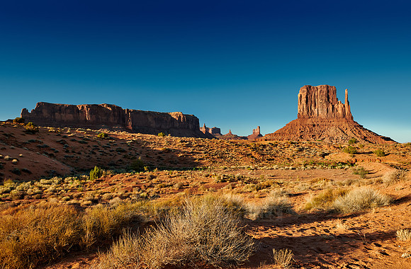 The West Mitten Butte in Monument Valley