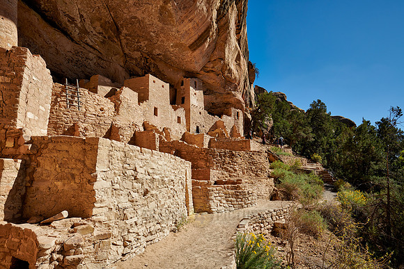 Cliff Palace, Cliff dwellings in Mesa-Verde-National Park