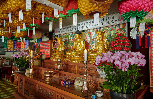 interior shot of Baekunsa Temple or "White Cloud Temple" on Yeonjondo Island