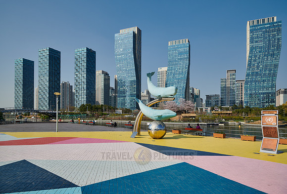 whale figures in Central Park of Songdo International Business District