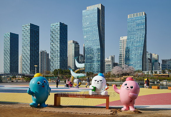 oversized colorful toy figures in Central Park in Songdo International Business District|
