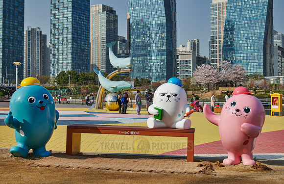 oversized colorful toy figures in Central Park in Songdo International Business District|