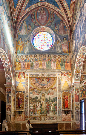 Innenaufnahme mit Fresken der Duomo di Santa Maria Assunta, San Gimignano  | The interior of the Collegiata di Santa Maria Assunta. Duomo Cathedral,  San Gimignano|