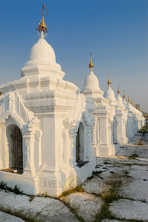 Kuthodaw Pagoda