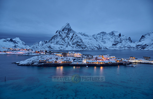 Kvalvika, Lofoten