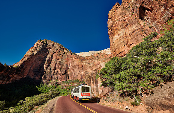 bus driving thru Zion National Park