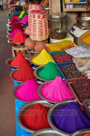 tika powder on Devaraja fruit and vegetable market,