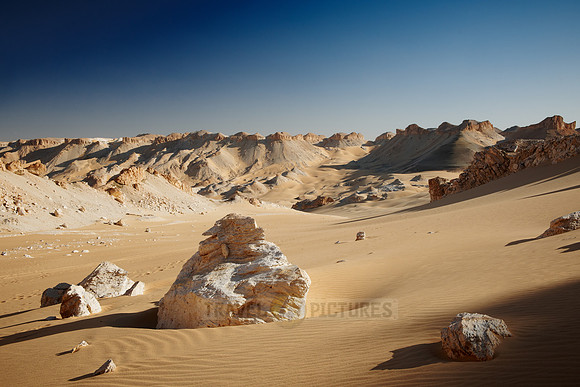 desert landscape with mountains at old caravan road