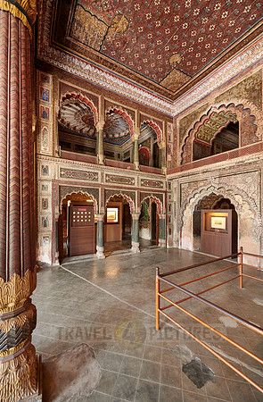 Summer Palace Daria Daulat Bagh