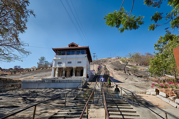 steep hill to Shravanabelagola Jain temple