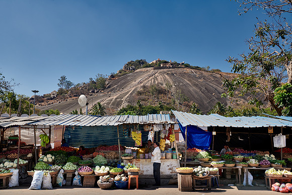 steep hill to Shravanabelagola Jain temple