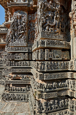 stone carvings on Halebid Hoysaleswara Jain temple