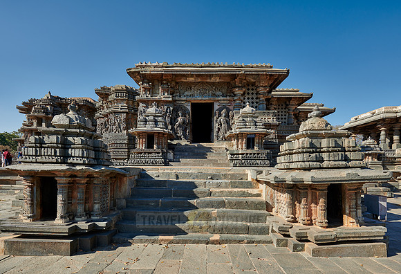 stone carvings on Halebid Hoysaleswara Jain temple