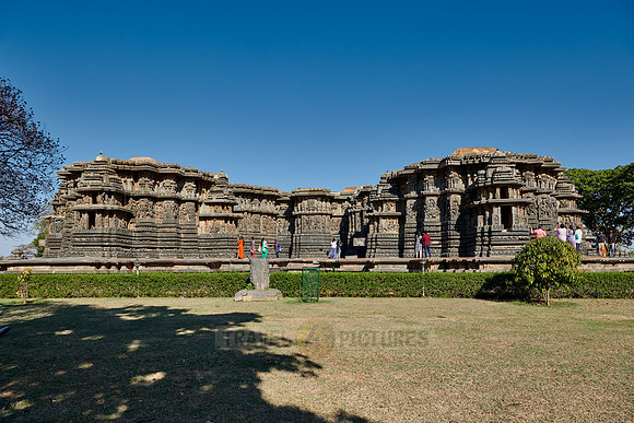 stone carvings on Halebid Hoysaleswara Jain temple