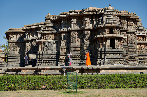 stone carvings on Halebid Hoysaleswara Jain temple
