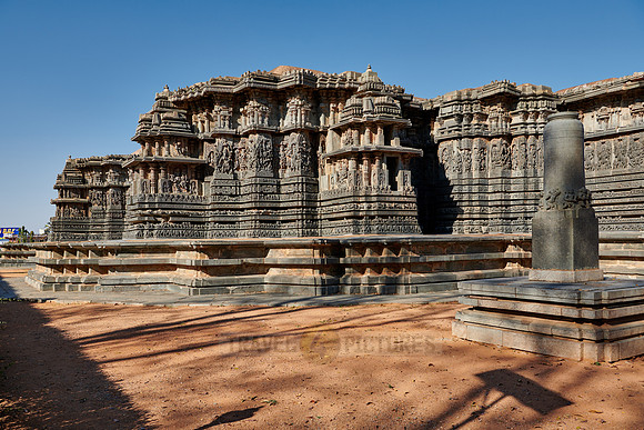 stone carvings on Halebid Hoysaleswara Jain temple