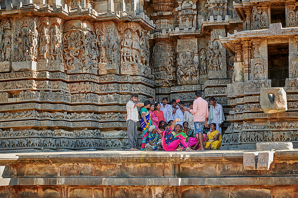 family picture at unbelievable Halebid Hoysaleswara Jain temple
