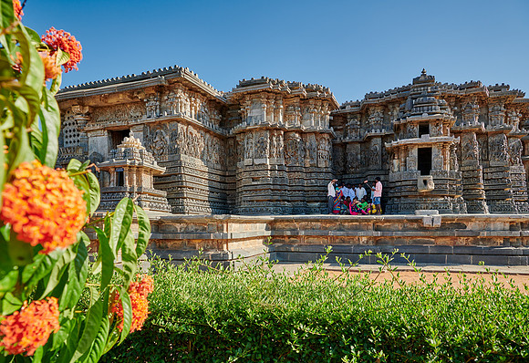 family picture at unbelievable Halebid Hoysaleswara Jain temple