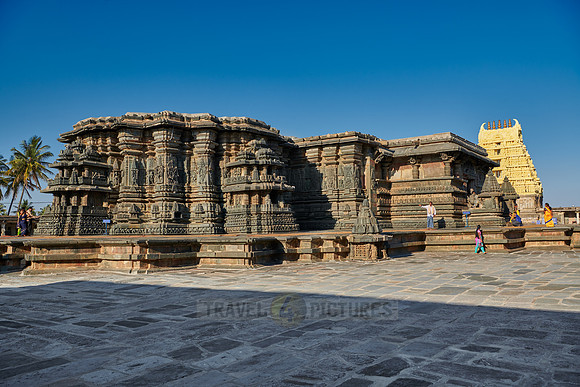 stone carvings at Chennakesava temple