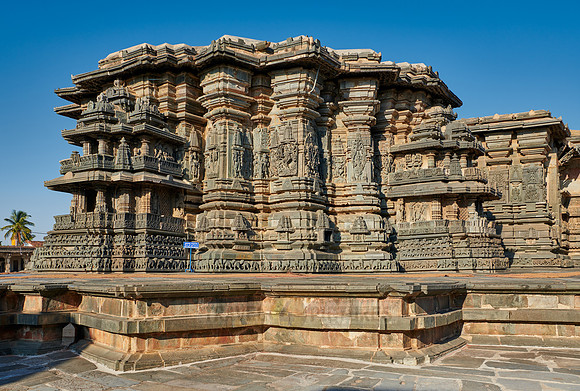 stone carvings at Chennakesava temple