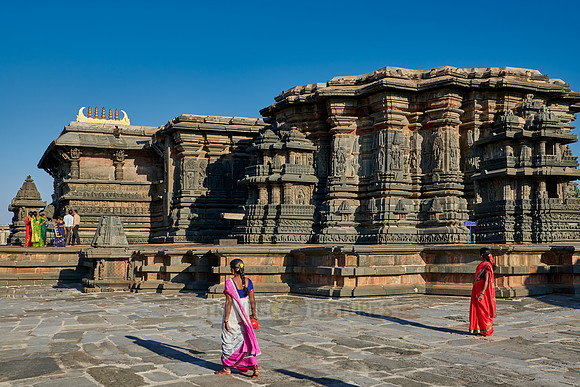 stone carvings at Chennakesava temple