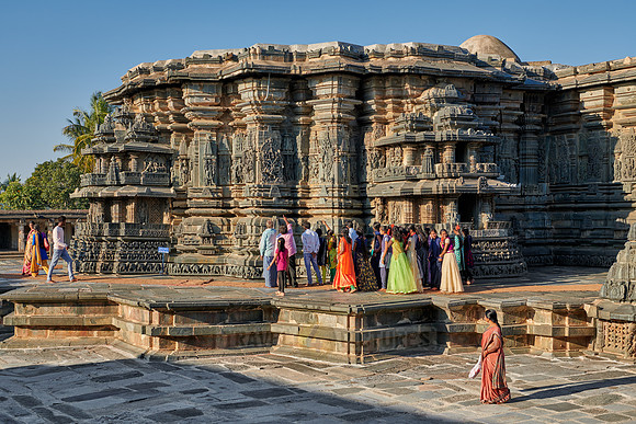 stone carvings at Chennakesava temple