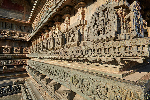 stone carvings at Chennakesava temple