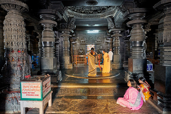 interior shot of Chennakesava temple