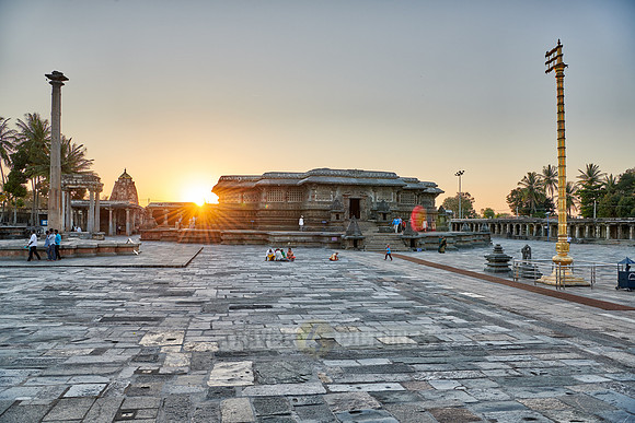 sunset at Chennakesava temple