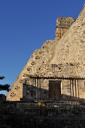 Adivino or Pyramid of the Magician