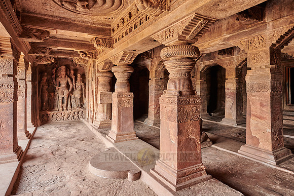 unbelievable stone carvings inside Badami caves