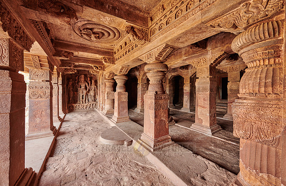 unbelievable stone carvings inside Badami caves
