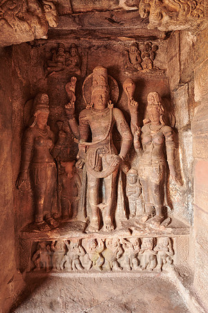 unbelievable stone carvings inside Badami caves