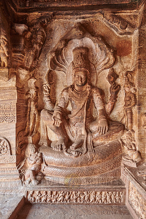 unbelievable stone carvings inside Badami caves