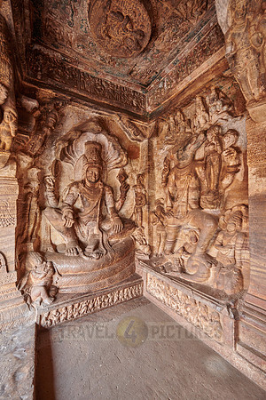 unbelievable stone carvings inside Badami caves