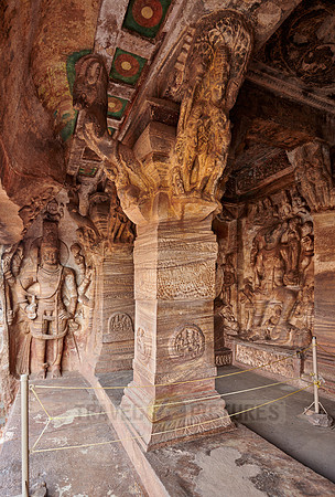 unbelievable stone carvings inside Badami caves