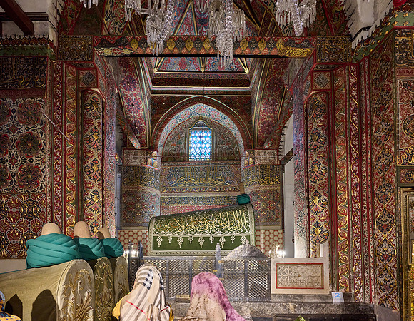 Innenaufnahme des Mausoleum und Museum des Mevlana Rumi. |inside shot of Mausoleum and museum of Mevlana Rumi|