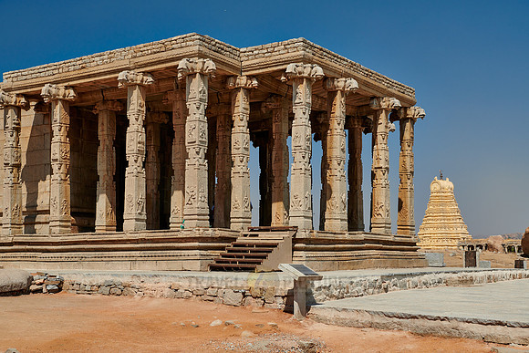 outside view of Kadalekalu Ganesha temple, Hampi