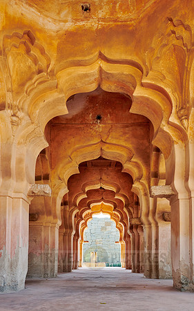 Lotus Mahal, Hampi