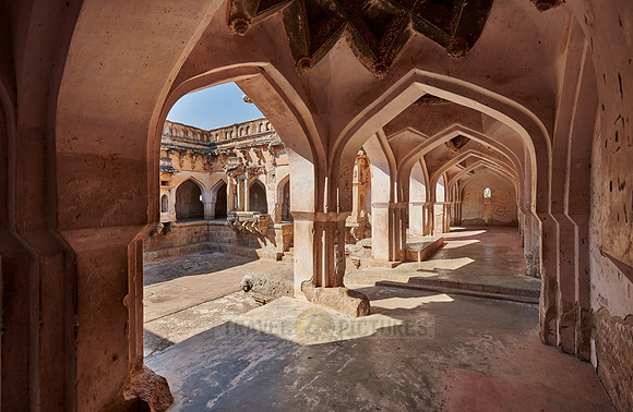 Queen’s Bath, Hampi