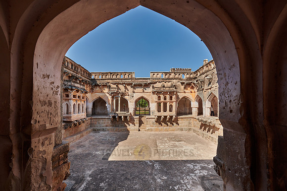 Queen’s Bath, Hampi